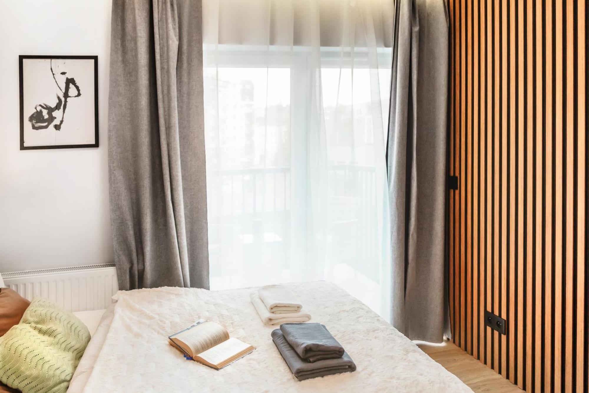 Stylowe Apartamenty W Centrum Wroclaw Luaran gambar