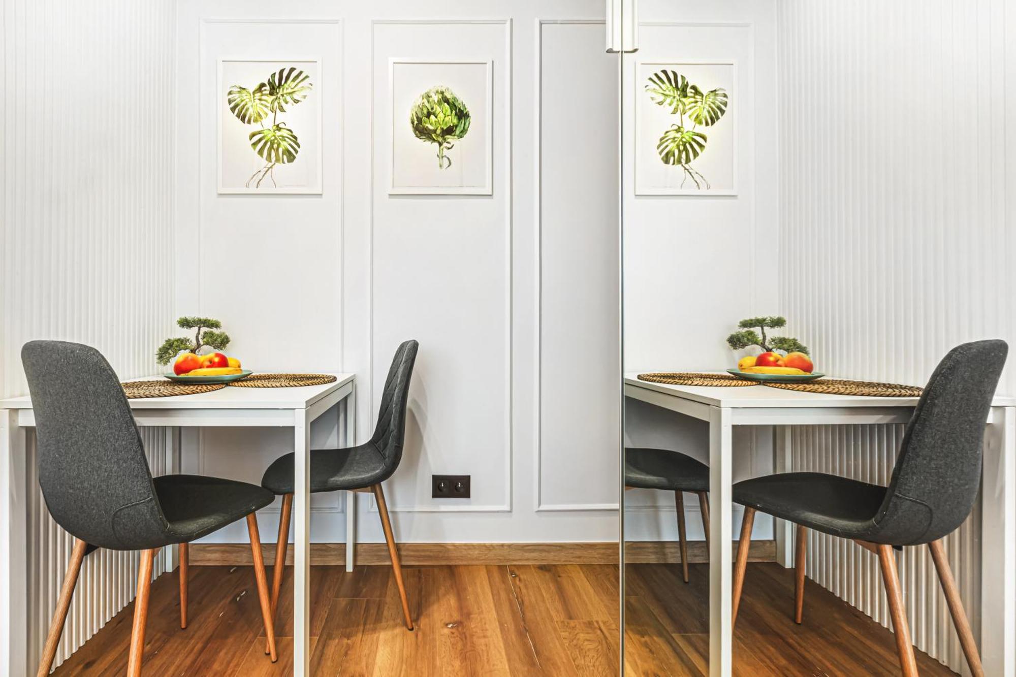 Stylowe Apartamenty W Centrum Wroclaw Luaran gambar