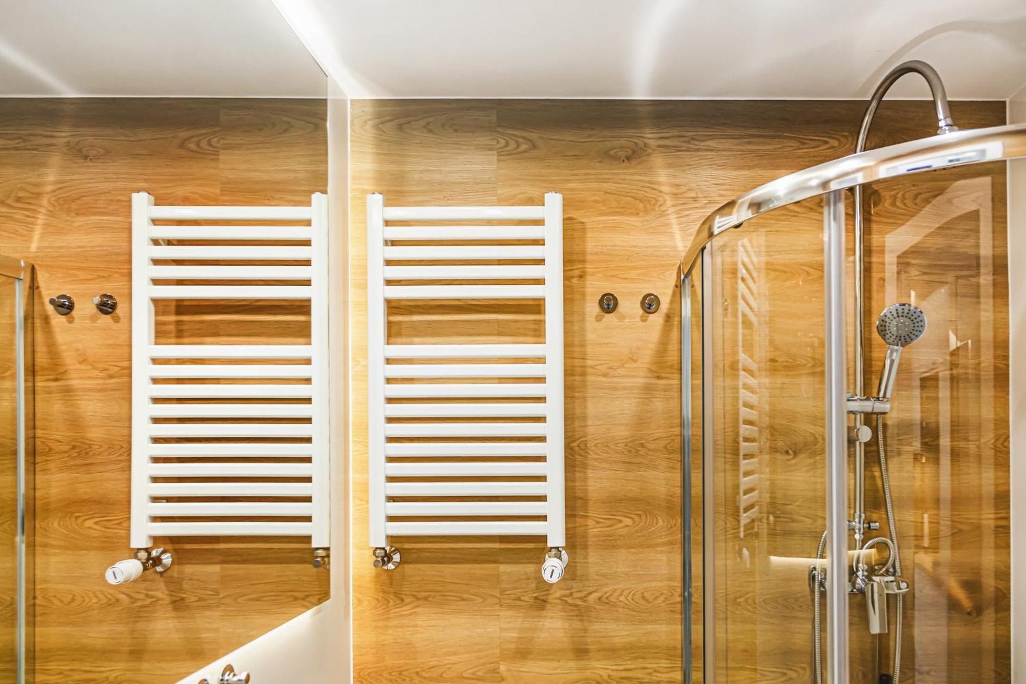 Stylowe Apartamenty W Centrum Wroclaw Luaran gambar