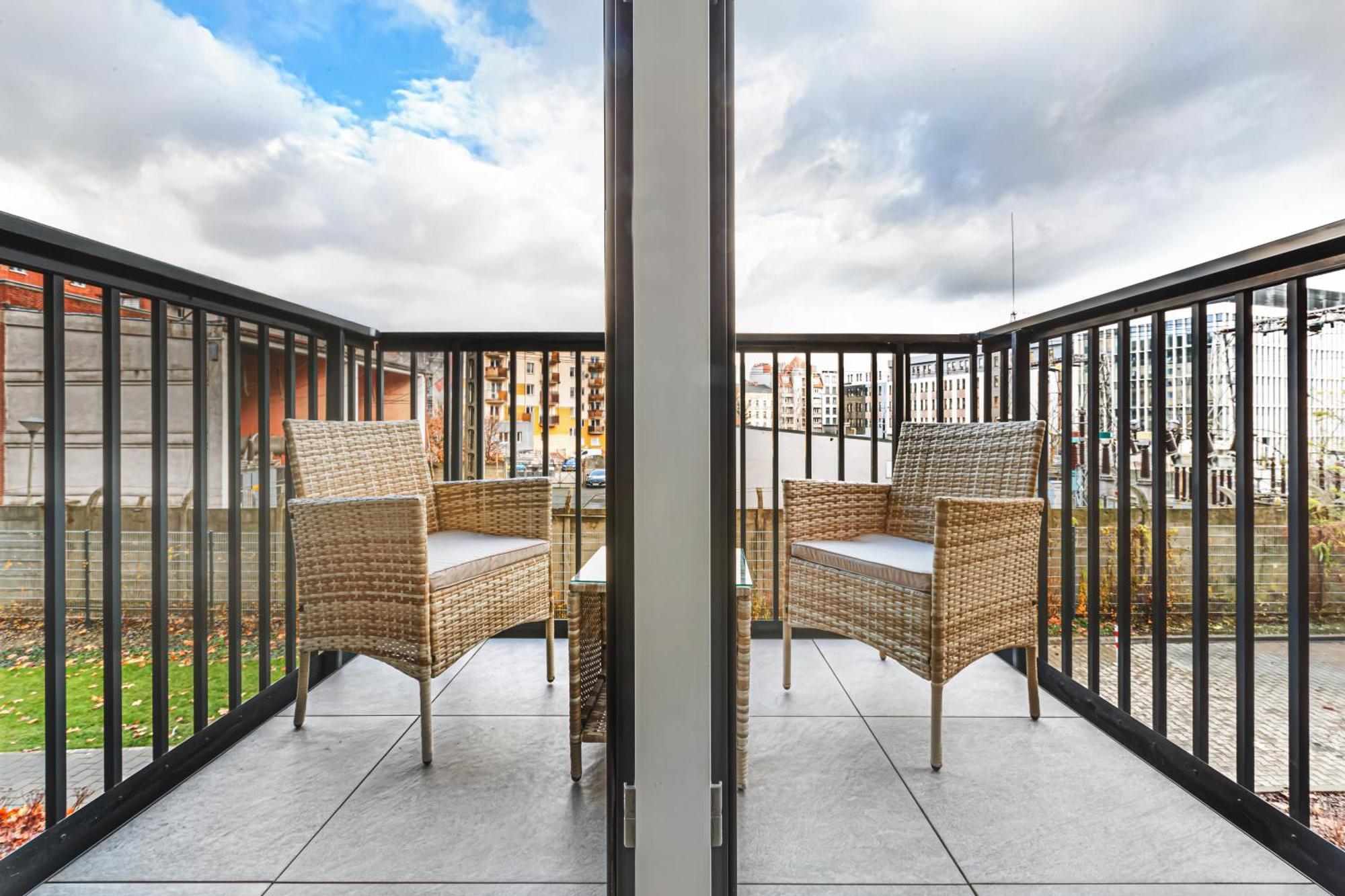 Stylowe Apartamenty W Centrum Wroclaw Luaran gambar