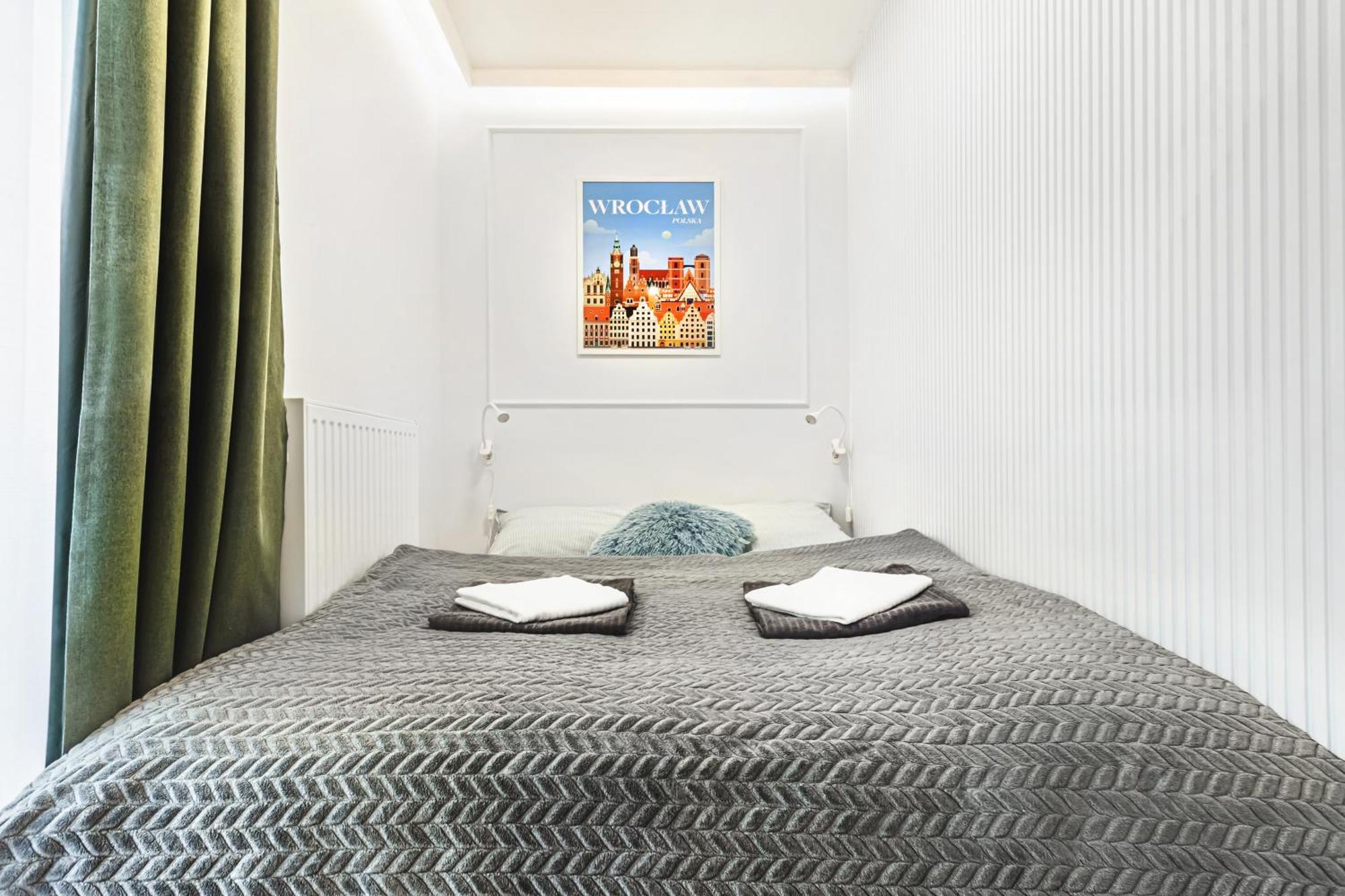 Stylowe Apartamenty W Centrum Wroclaw Luaran gambar