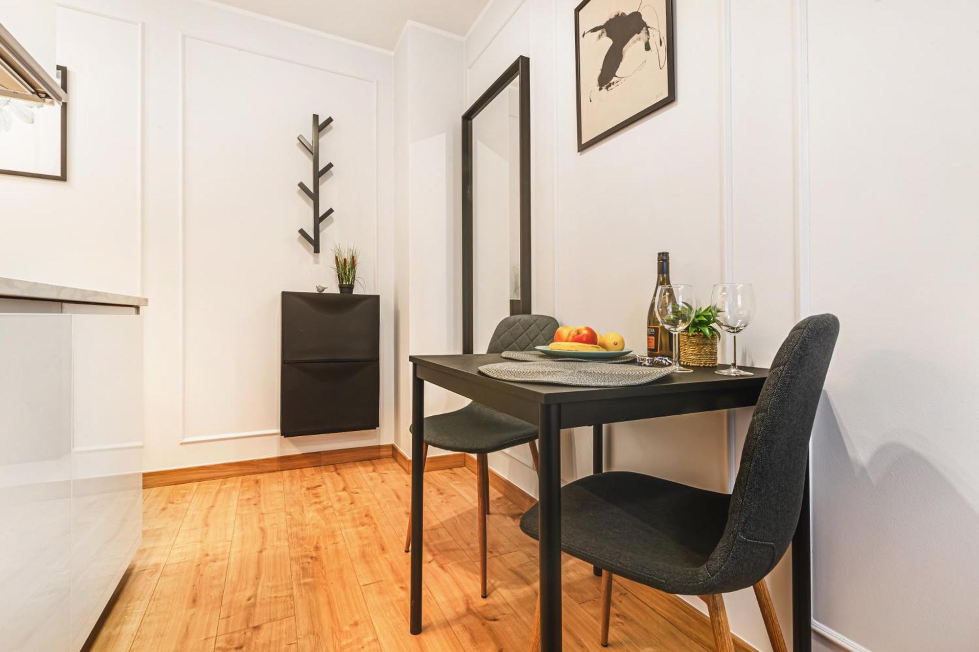 Stylowe Apartamenty W Centrum Wroclaw Luaran gambar