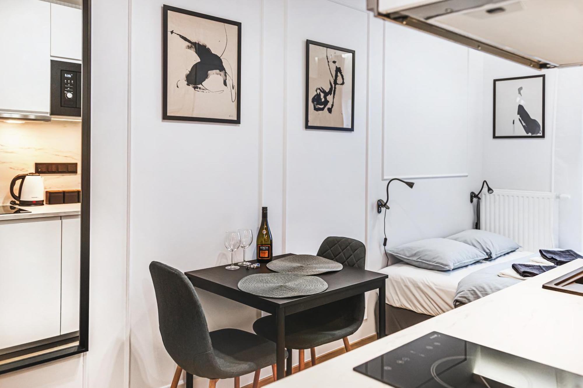 Stylowe Apartamenty W Centrum Wroclaw Luaran gambar