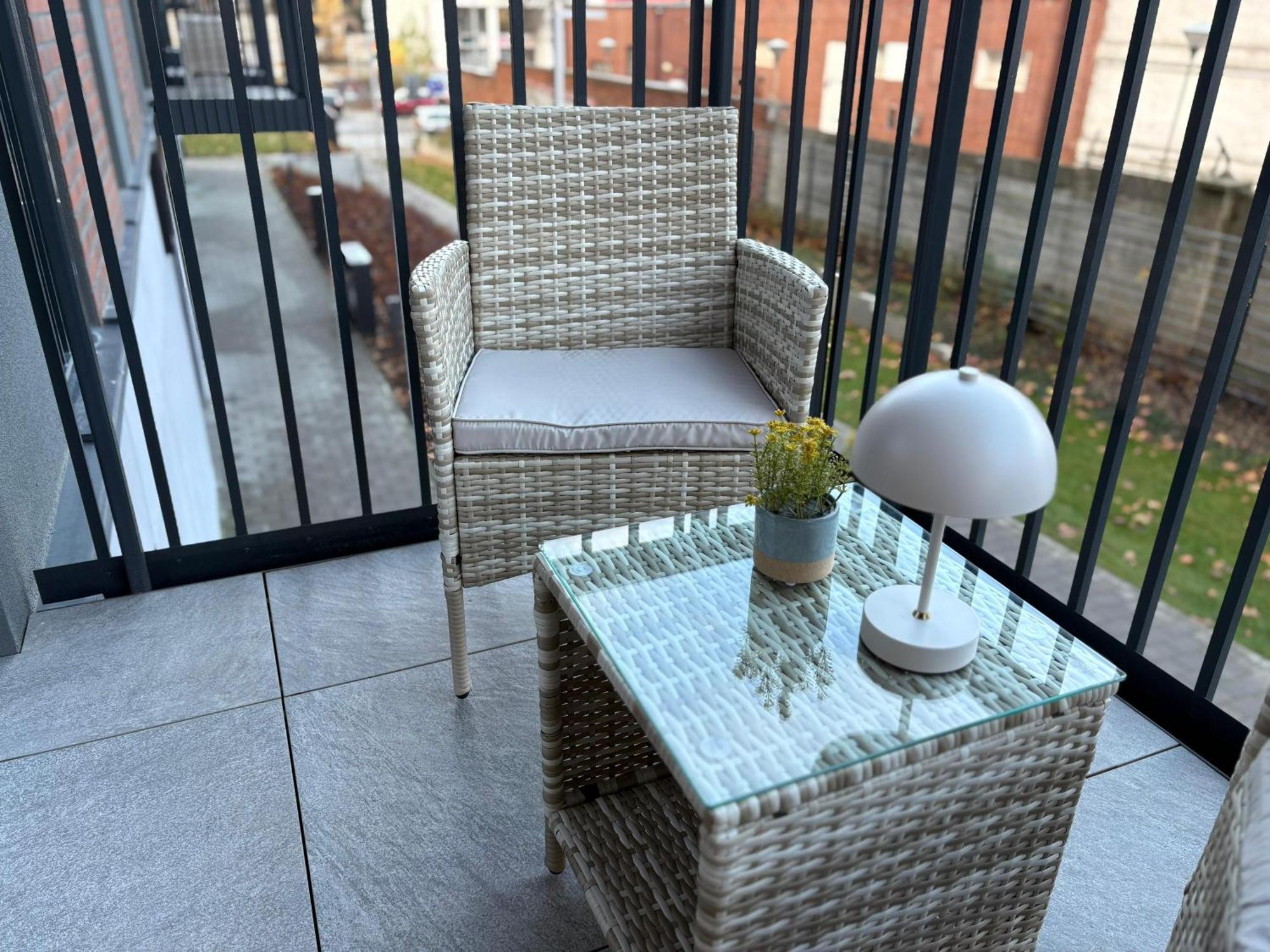 Stylowe Apartamenty W Centrum Wroclaw Luaran gambar
